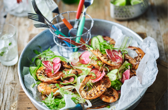 Braaied prawns with chilli lime dressing