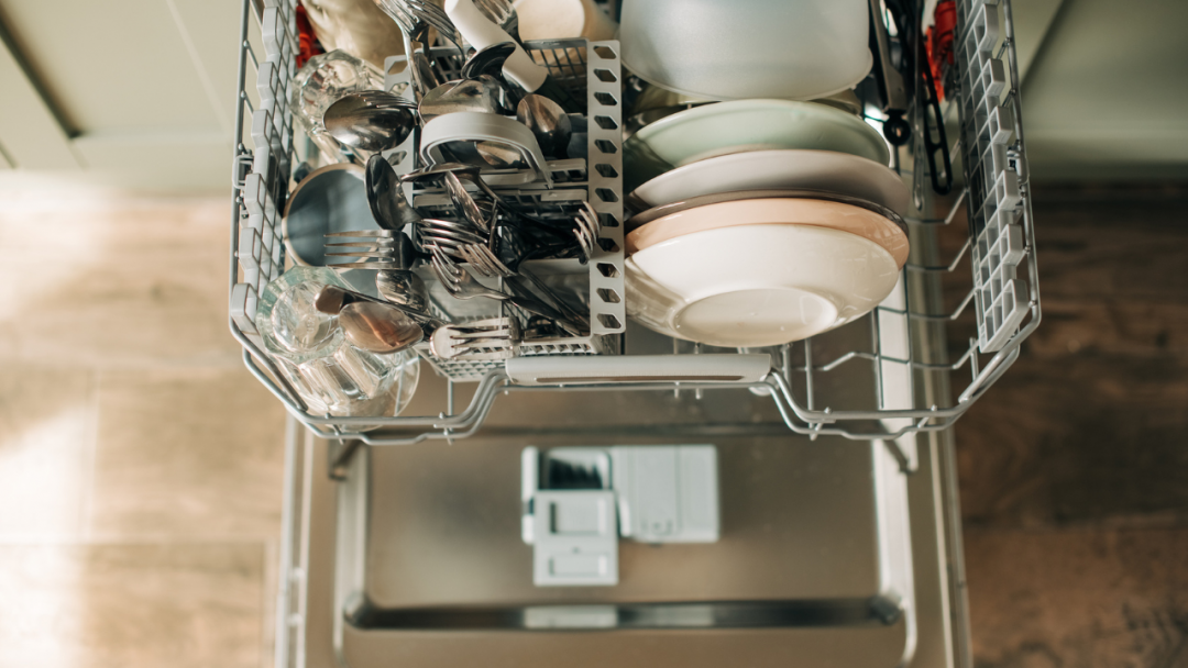 How to Load a Dishwasher Properly
