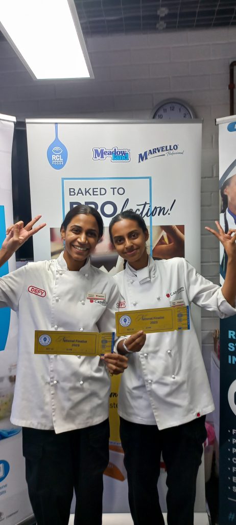 Amaara Sulaiman and Lalana Santana Pillay (KZN Finalists)