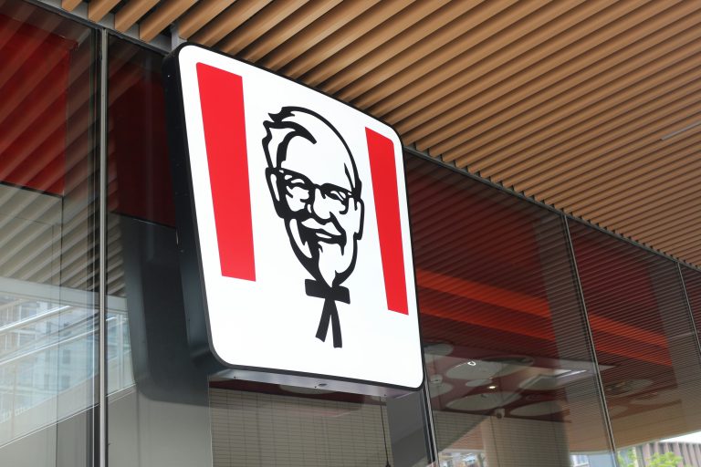 TikTok creators react to KFC's new seats