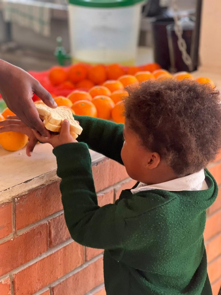 ECDs in Missionvale receive fruit donated by farmers and rescued by SA Harvest