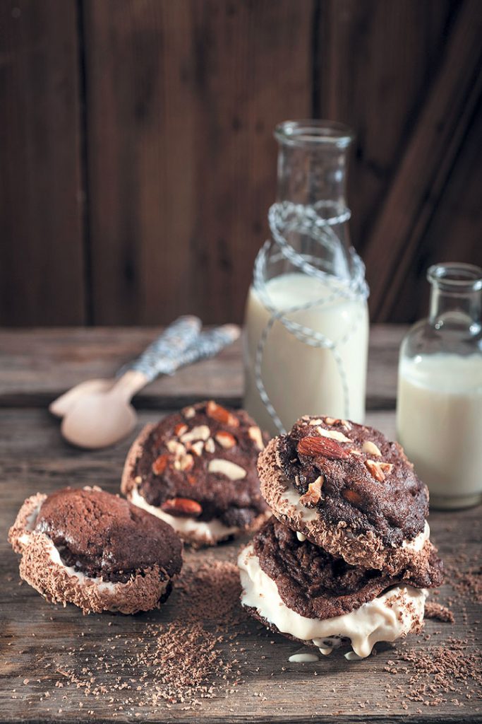 Ice-cream sandwich cookies
